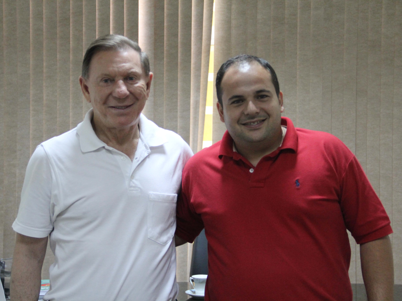 EXECUTIVO VISITA EMPRESÁRIO E PRESIDENTE DA CÂMARA DE VEREADORES